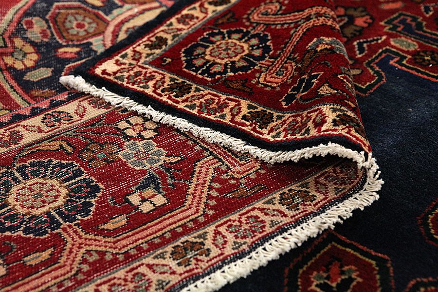 Nahavand - Hamadan Persian Carpet 331x200 - Picture 4