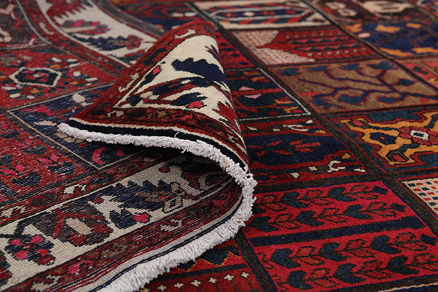 Bakhtiari - Garden Persian Carpet 293x193 - Picture 4